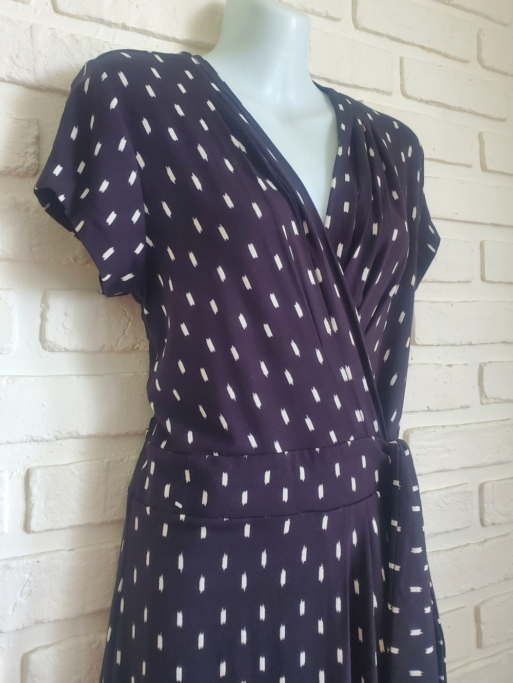 Ann Taylor Midi Wrap Dress Black And White Print Short Sleeves Size 8 - Picture 8 of 15